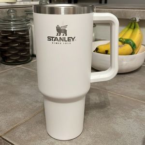 Stanley 40 oz. cup - white